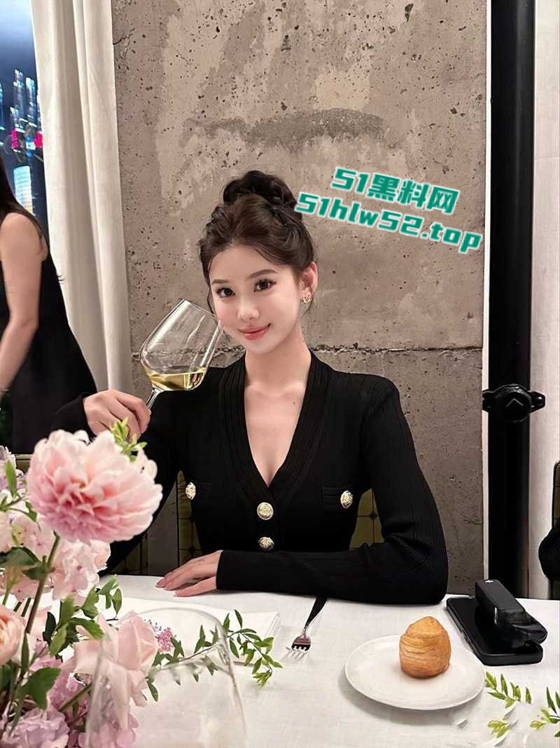 王舒曼照片