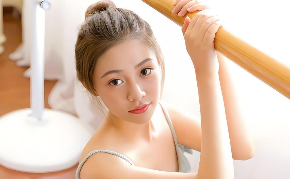 广州一女子与成年儿子发生关系引发关注，中年情感缺失成焦点