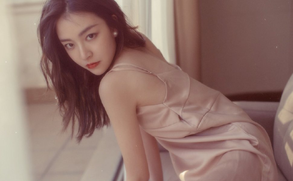 青岛老铁和女友玩太野，丝袜控福利炸裂，女主哆嗦到停不下来！