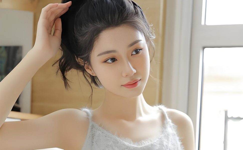 直播干活意外走光？宝妈露点合集让网友炸锅：这养娃神器太刺激了