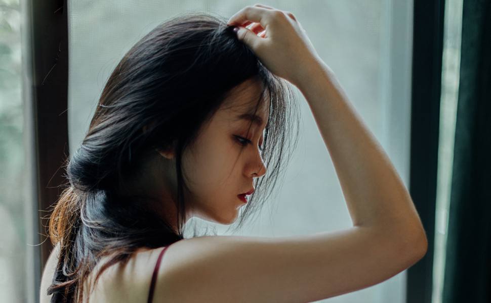 知三当三！银川金融网红“小龙女”被原配甩不雅视频，吃避孕药上位惹众怒