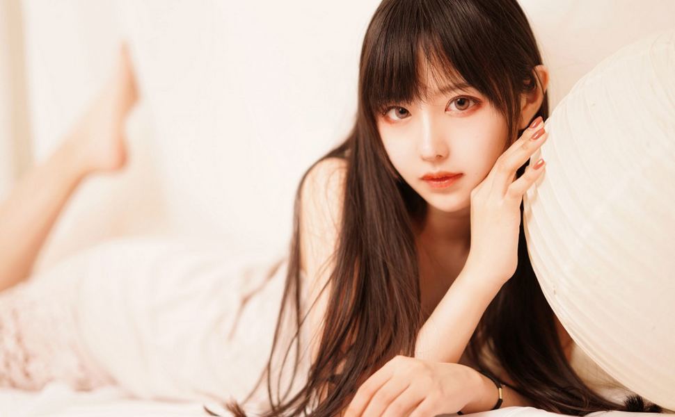 接吻哥与南京伪娘阿红激吻视频疯传：舔完私处直接舌吻，网友直呼是真爱！现场图3
